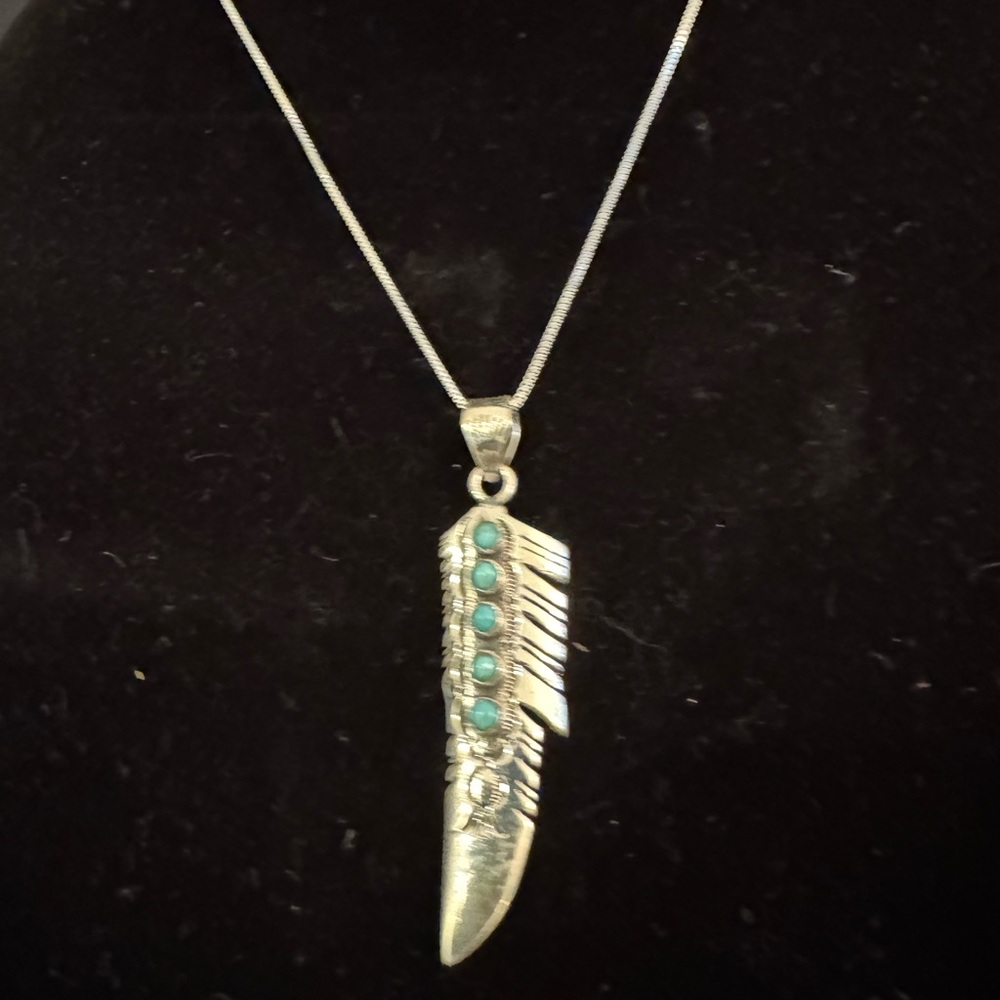 Sterling Silver native Feather Pendant Necklace with genuine‎ Turquoise Accents - Picture 7 of 9